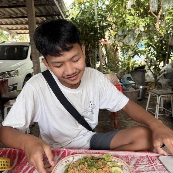 แชท หากิ๊ก 