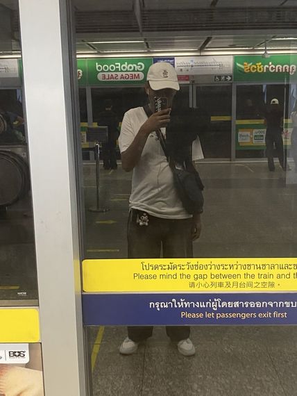 chat chat, single  from Bangkok