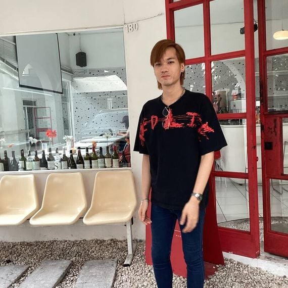 แชท หาเพื่อนคุย, โสด