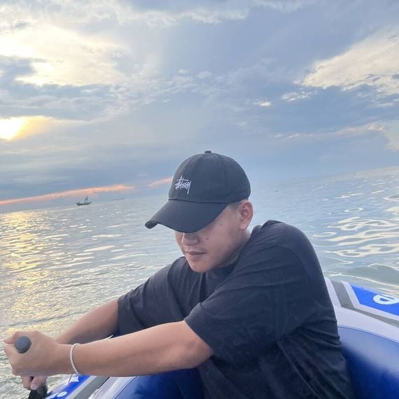 แชท หาเพื่อนคุย, โสด