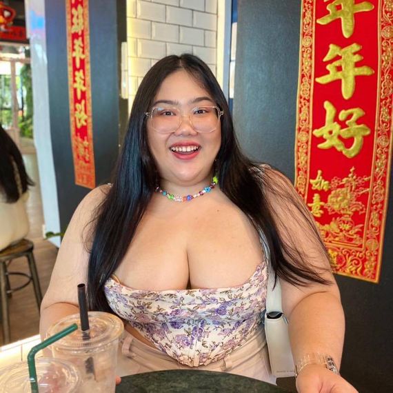 แชท หากิ๊ก, โสด  ที่อยู่  ปราจีนบุรี