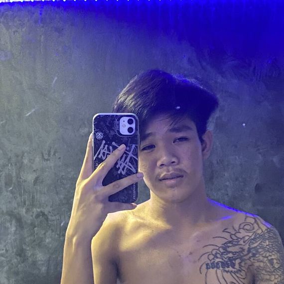 แชท โสด  ที่อยู่ กรุงเทพมหานคร