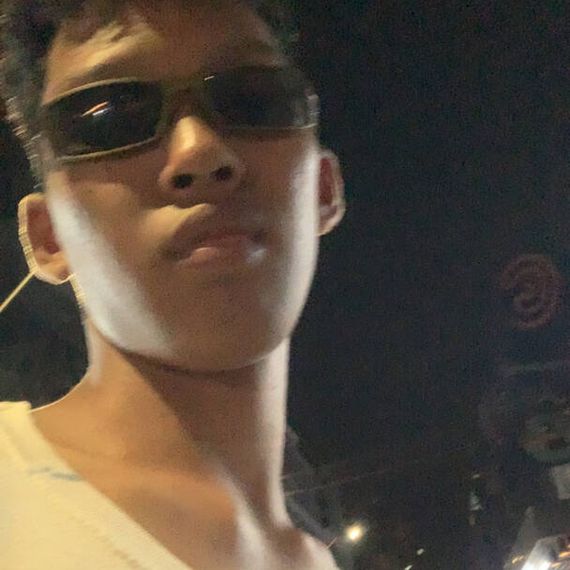 แชท หากิ๊ก, แชทเปิดกล้อง  ที่อยู่  นนทบุรี