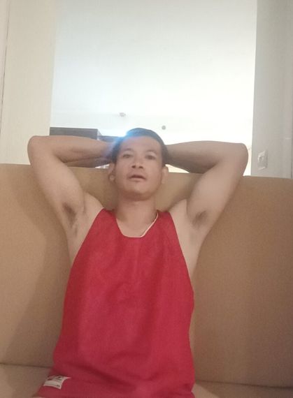 แชท หากิ๊ก, นัดเจอ 