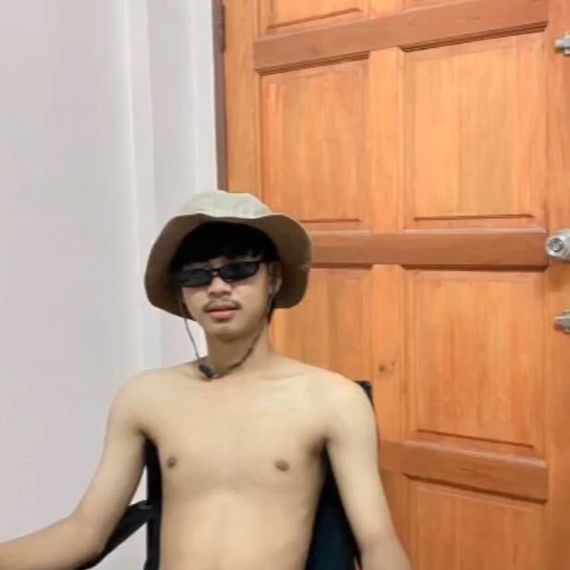 แชท หาเพื่อนคุย, หากิ๊ก 