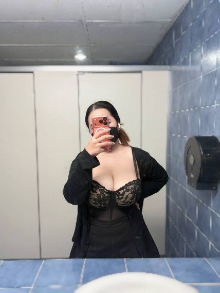 แชท หาเพื่อนคุย  ที่อยู่ กรุงเทพมหานคร