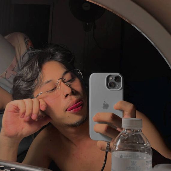 แชท หาเพื่อนคุย, โสด 