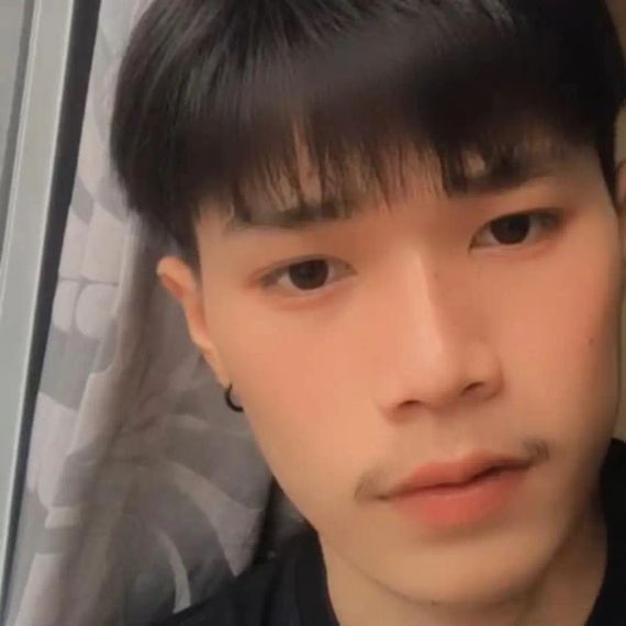แชท หาเพื่อนคุย, โสด 