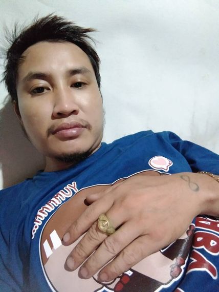 chat find love, chat  from Bangkok