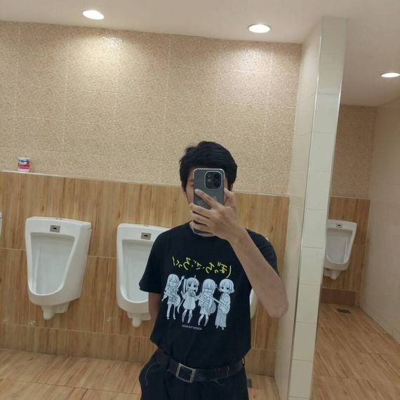 แชท หากิ๊ก  ที่อยู่ กรุงเทพมหานคร