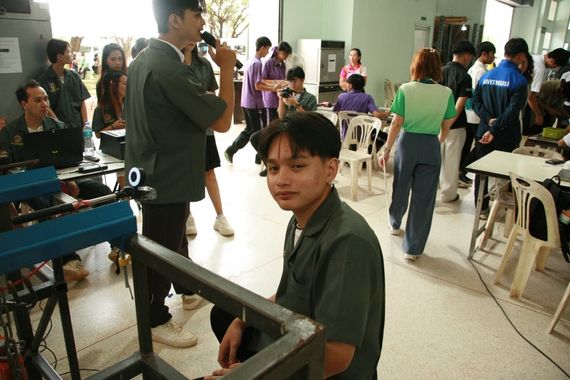 แชท หาเพื่อนคุย  ที่อยู่  สกลนคร