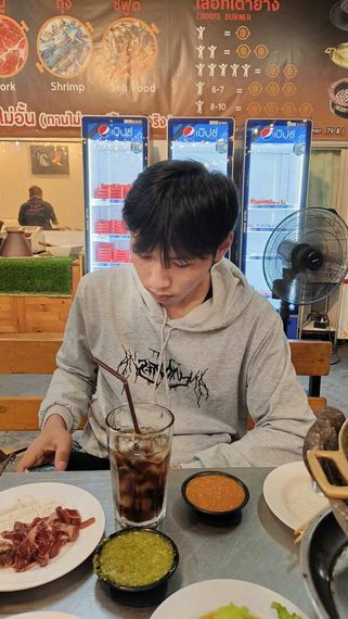 chat looking for friends  from Bangkok