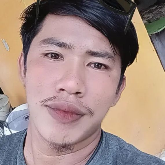 แชท หากิ๊ก 