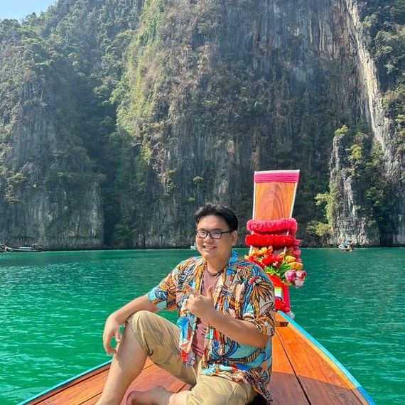 แชท หาเพื่อนคุย  ที่อยู่ กรุงเทพมหานคร