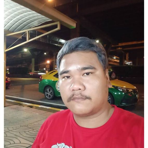 แชท หากิ๊ก  ที่อยู่ กรุงเทพมหานคร