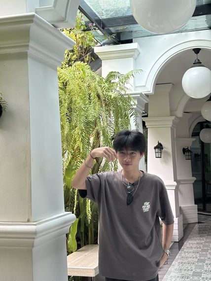 chat chat, single from Phuket