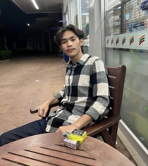 แชท หากิ๊ก, แชทเปิดกล้อง  ที่อยู่  นครพนม