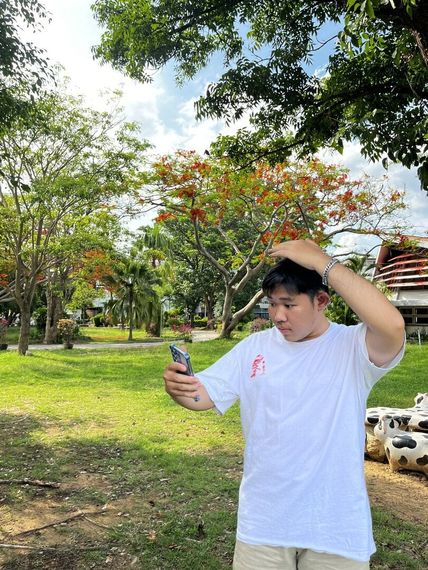 chat chat, single  from Ratchaburi
