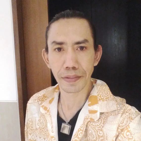 chat find love, hangout  from Bangkok