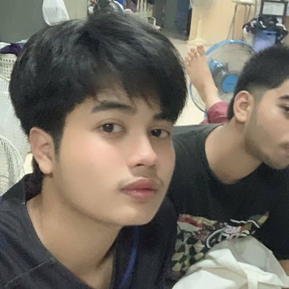 แชท หากิ๊ก  ที่อยู่ กรุงเทพมหานคร