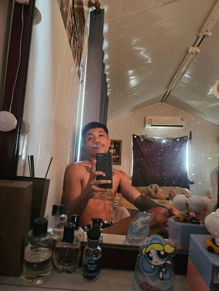 chat camera chat, meet now from Samut Prakarn