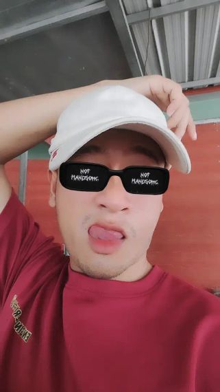 chat looking for friends  from Chon Buri