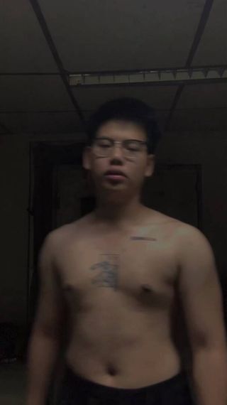 chat find love, chat  from Bangkok