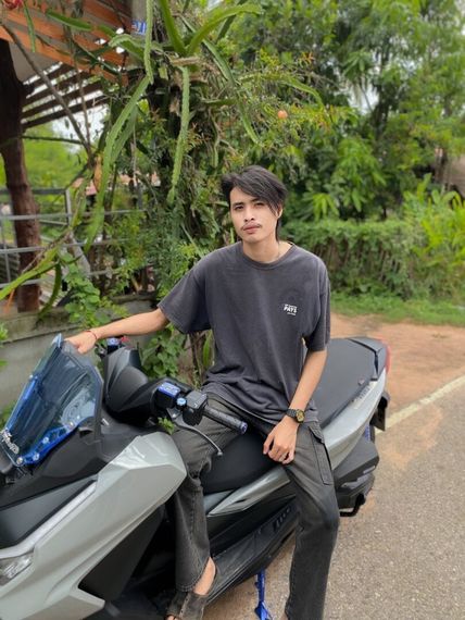 แชท หาเพื่อนคุย, โสด 