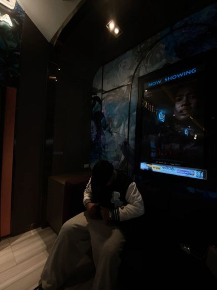 chat looking for friends
