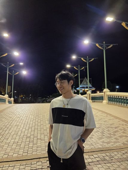 chat looking for friends  from Bangkok