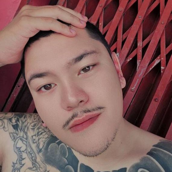 แชท หากิ๊ก  ที่อยู่ กรุงเทพมหานคร