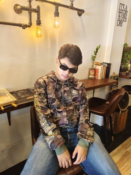 chat looking for friends  from Samut Prakarn
