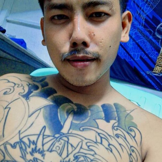 แชท หากิ๊ก, โสด  ที่อยู่  ปทุมธานี