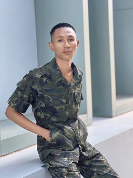 chat looking for friends