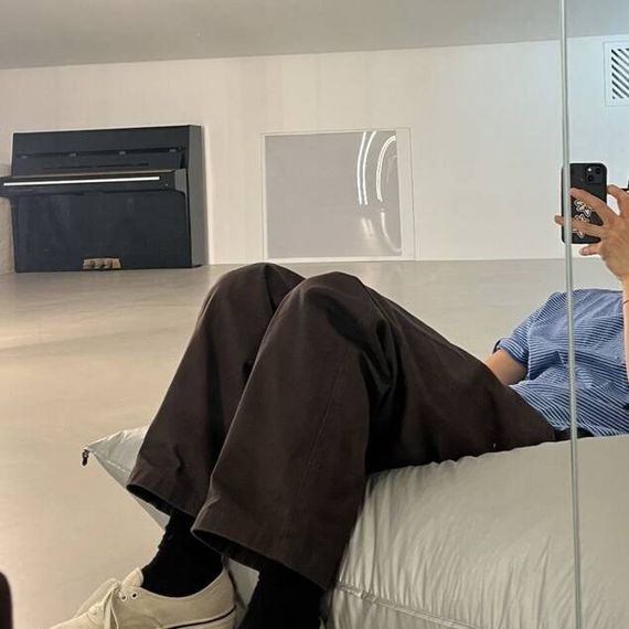 แชท หากิ๊ก, โสด  ที่อยู่ กรุงเทพมหานคร