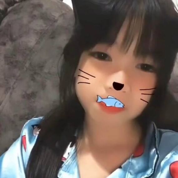 แชท หากิ๊ก, โสด 