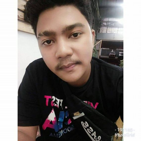 แชท หากิ๊ก, โสด 