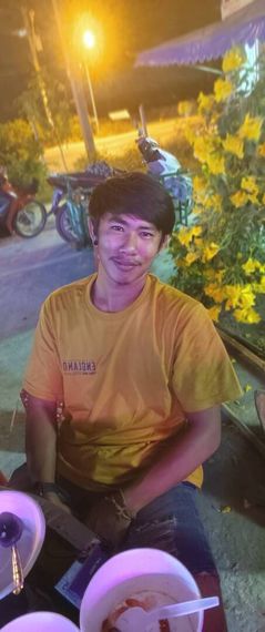 chat find love, chat  from Bangkok