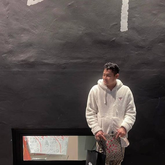 แชท หากิ๊ก  ที่อยู่  นนทบุรี