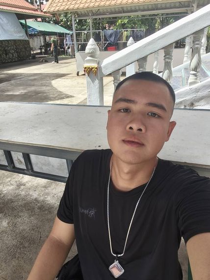 chat looking for friends 