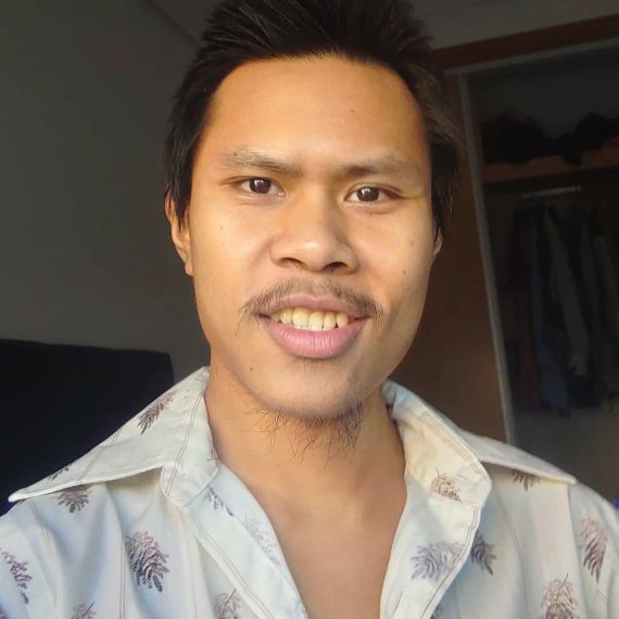 แชท หาเพื่อนคุย, โสด 