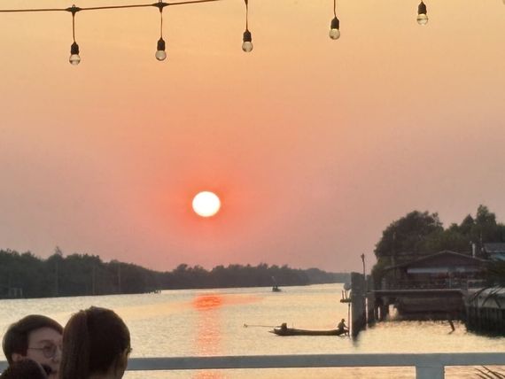 แชท หาเพื่อนคุย  ที่อยู่ กรุงเทพมหานคร