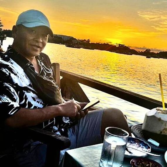 แชท หาเพื่อนคุย 