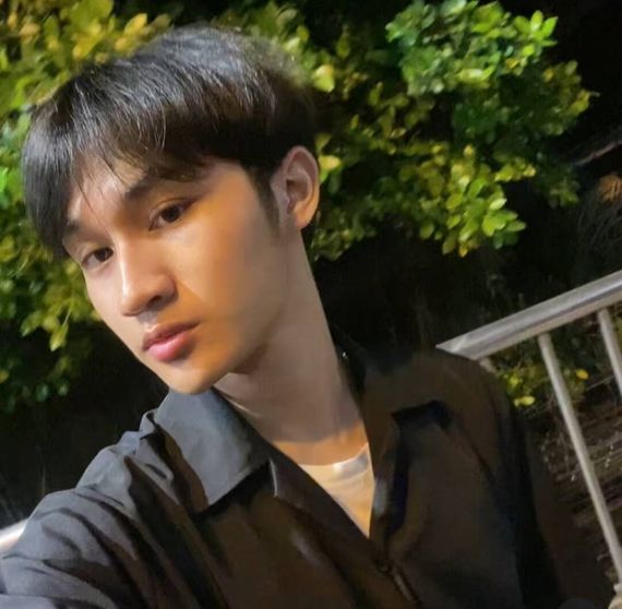 แชท หากิ๊ก, โสด 