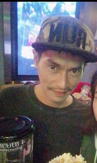 แชท หากิ๊ก, โสด 