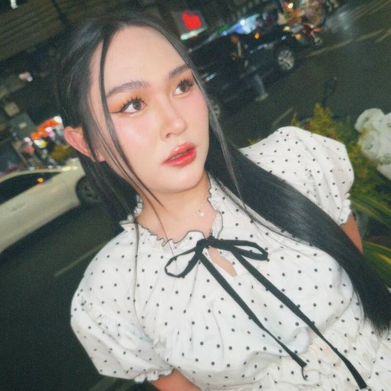 แชท หากิ๊ก  ที่อยู่ กรุงเทพมหานคร