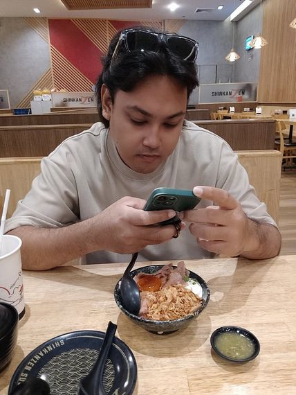 chat chat, single  from Bangkok