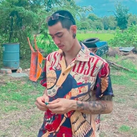 แชท หากิ๊ก  ที่อยู่  อุดรธานี