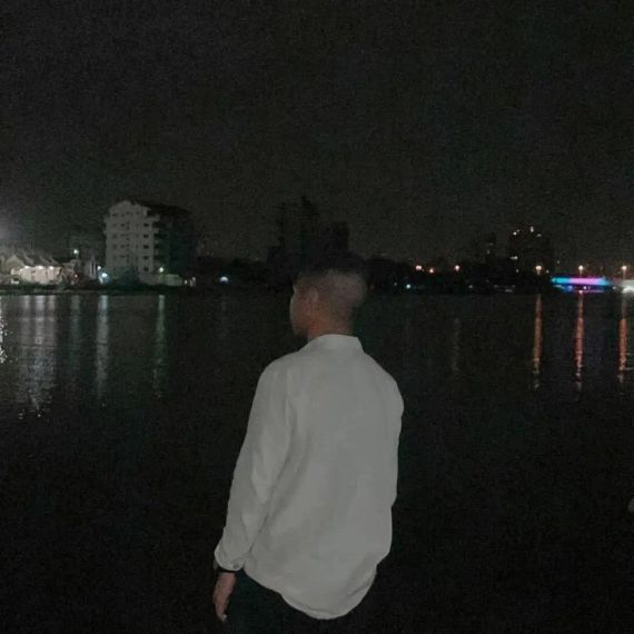 chat looking for friends  from Bangkok