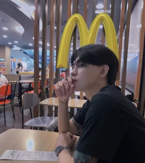 แชท หาเพื่อนคุย 